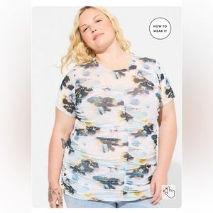 Torrid Stretch Mesh Crew Neck Ruched Top Size 2X NWT